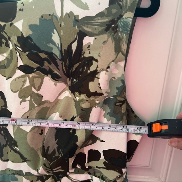 Connected Apparel Green Floral Dress - Picture 10 of 11